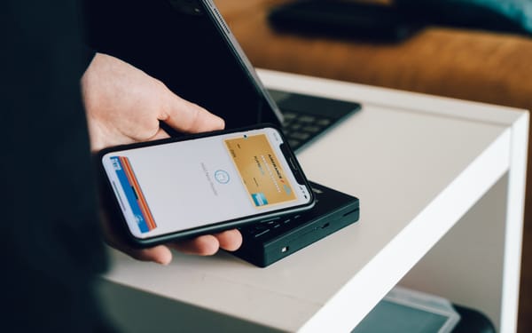 How to keep track of expenses on iPhone without making it a chore